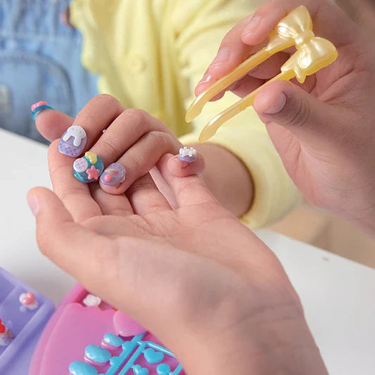 Aquabeads Aquanails Nail Studio Design 'N Diplay Kit