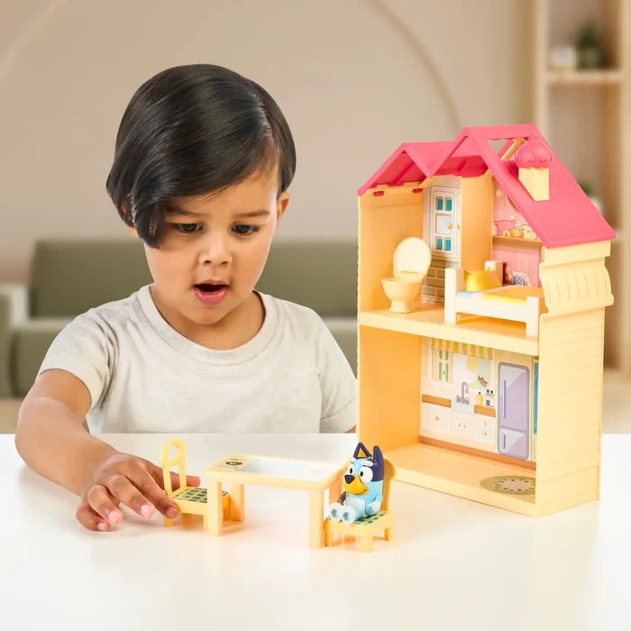 Moose Toys Bluey Mini Heeler Home Playset