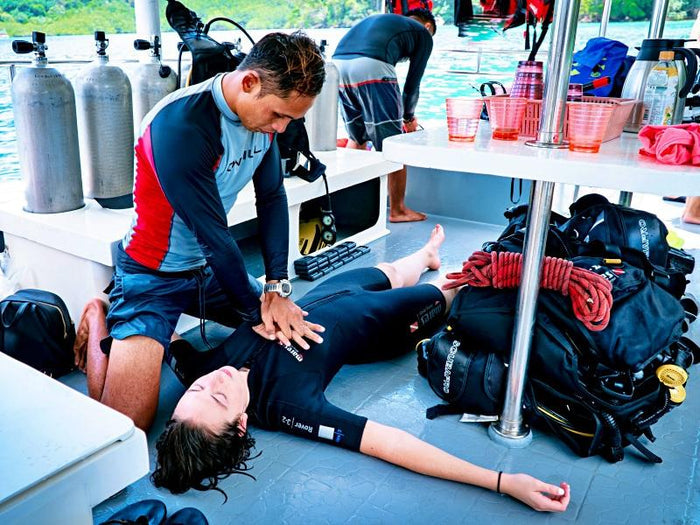 PADI Emergency First Response (EFR) Course | Orange County Divers
