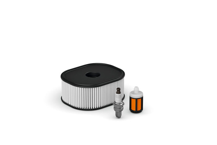 de Pièces d'entretien inclues dans le service kit numéro 17 avec un filtre à air, une bougie et une crépine de réservoir.