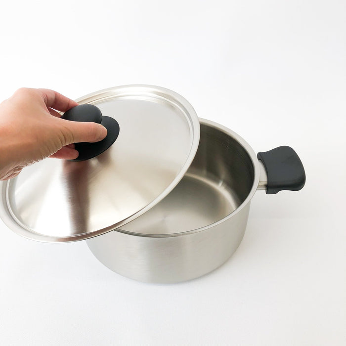 8.3/4" Shallow Pot by Sori Yanagi - tortoise general store